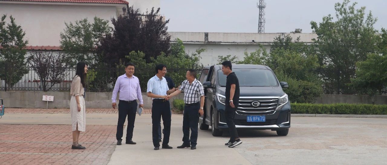 座談交流醫(yī)療健康項(xiàng)目， 探討醫(yī)療后勤新興產(chǎn)業(yè)學(xué)院發(fā)展思路